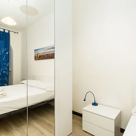 Mm Marconi & Porta Nuova Cosy Flat Apartment